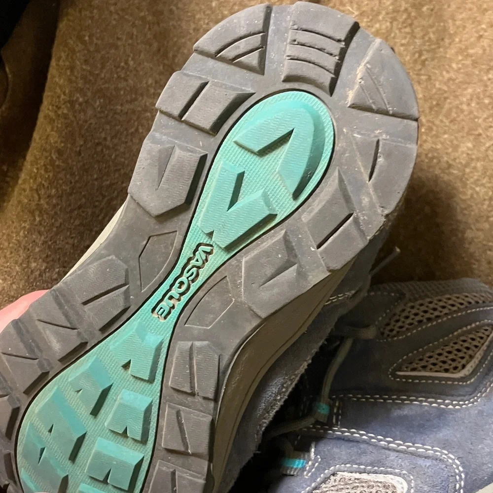 Vasque Breeze waterproof leather hiking boots big kids 3